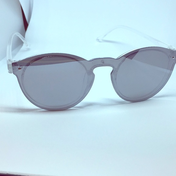 Robin Ruth ‘Omare’ Silver Sunglasses - Picture 1 of 2